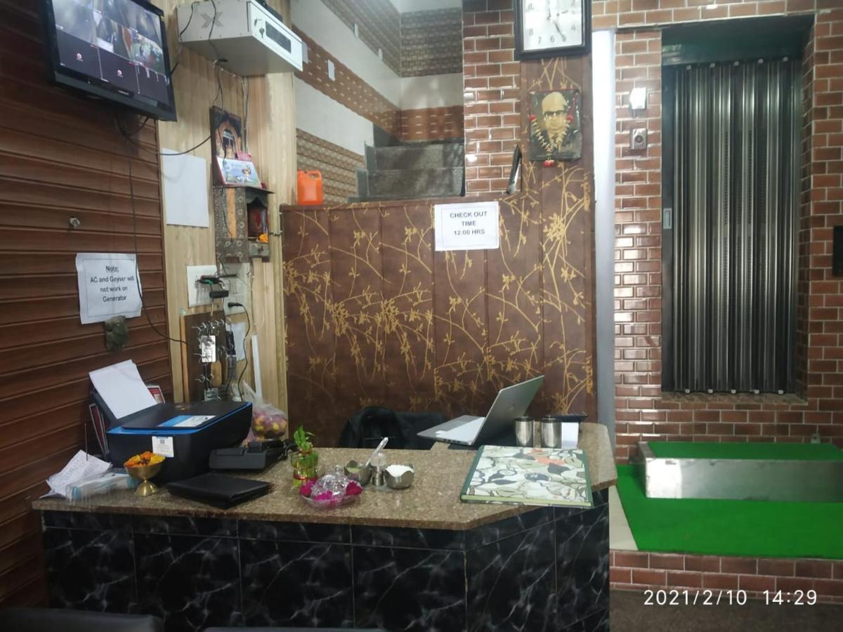Hotel Aarti Darshan Haridwār Esterno foto